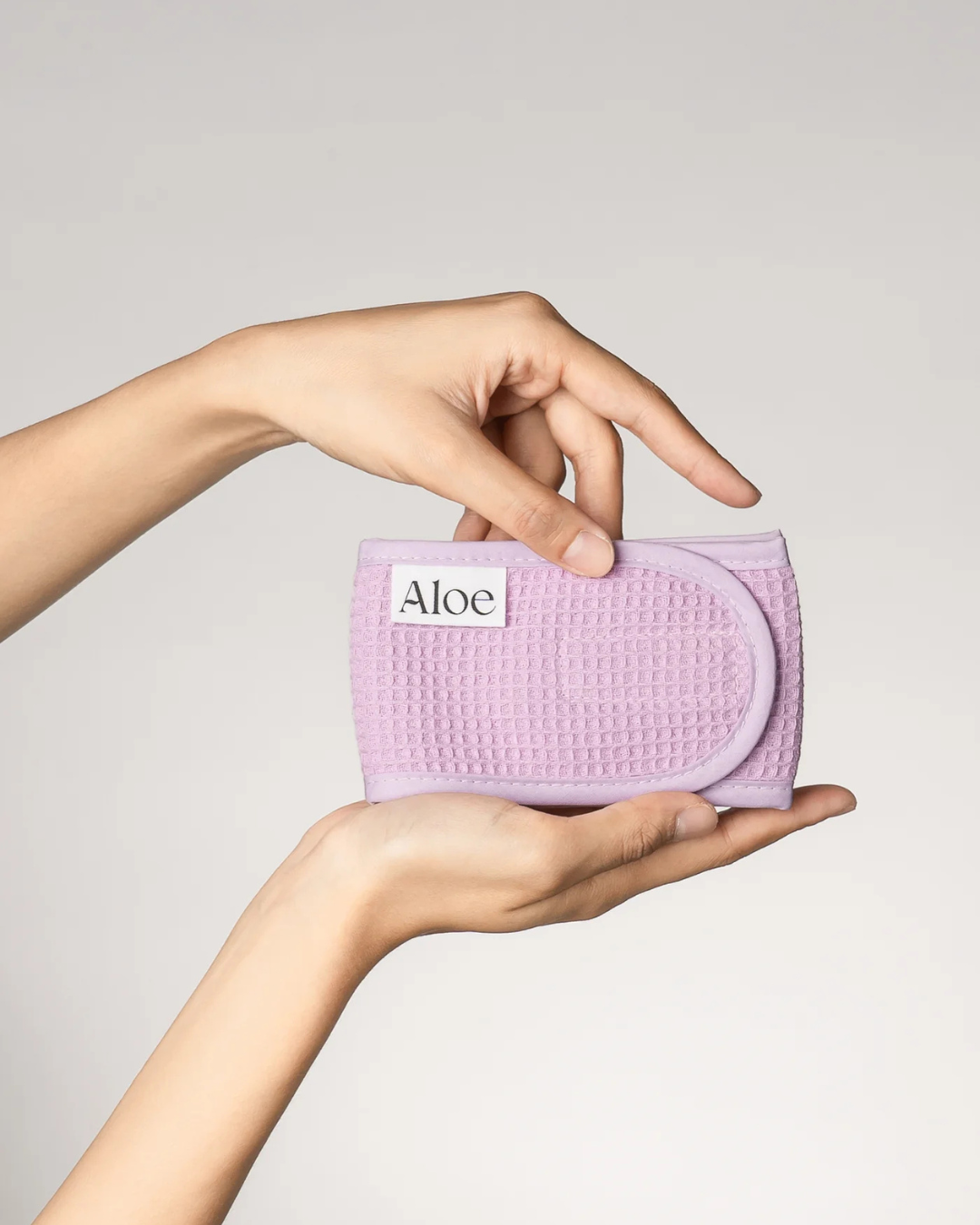 Adjustable Headband by Aloe Paris – Washable and Ultra-Soft